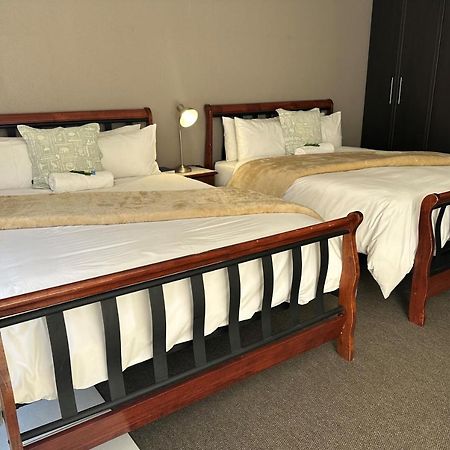 Fin And Feather Guest Lodge Boksburg Extérieur photo