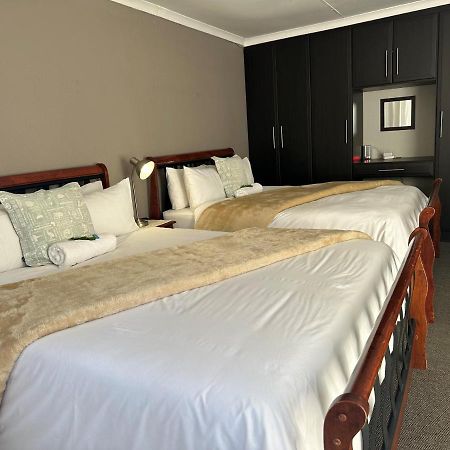 Fin And Feather Guest Lodge Boksburg Extérieur photo