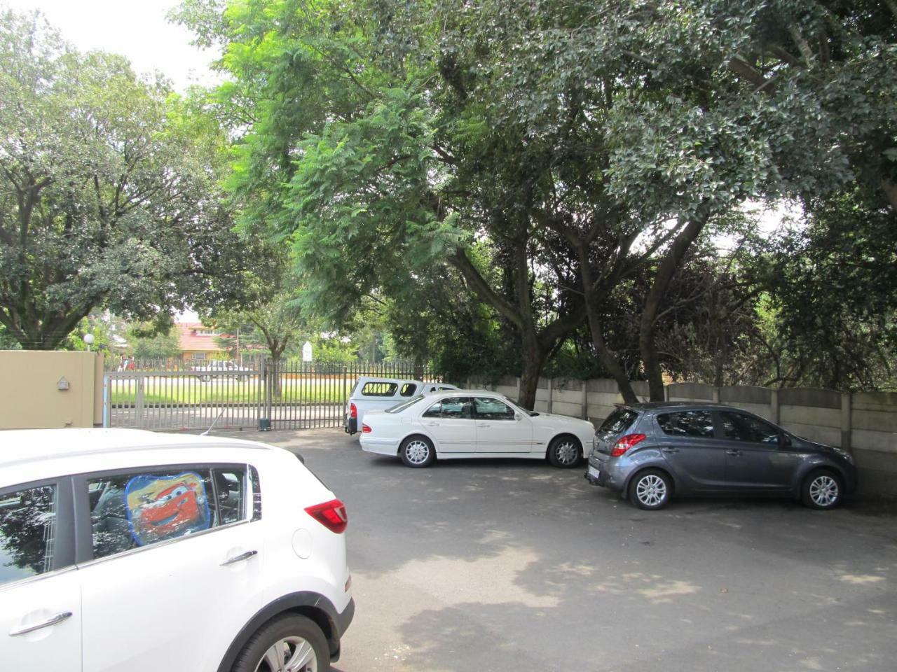 Fin And Feather Guest Lodge Boksburg Extérieur photo