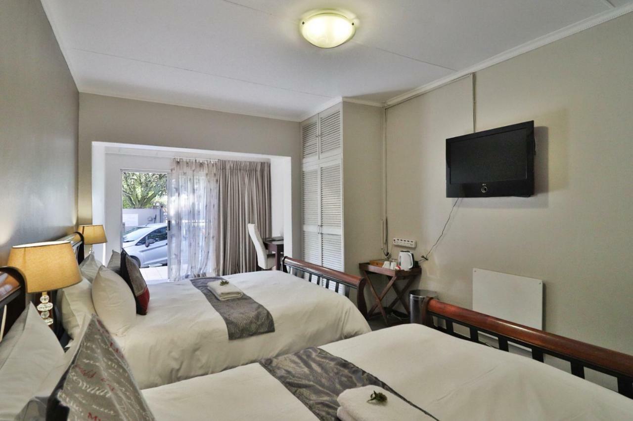 Fin And Feather Guest Lodge Boksburg Extérieur photo
