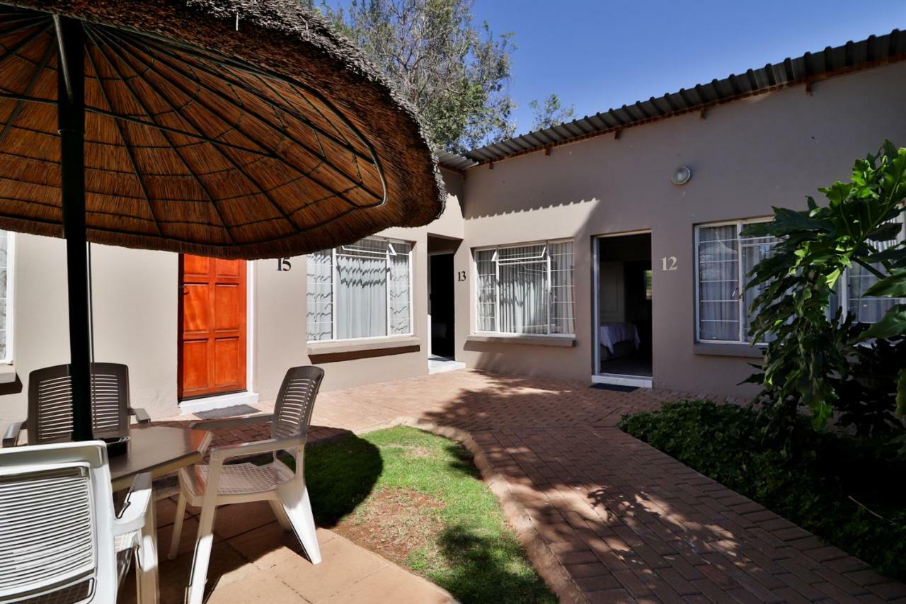 Fin And Feather Guest Lodge Boksburg Extérieur photo