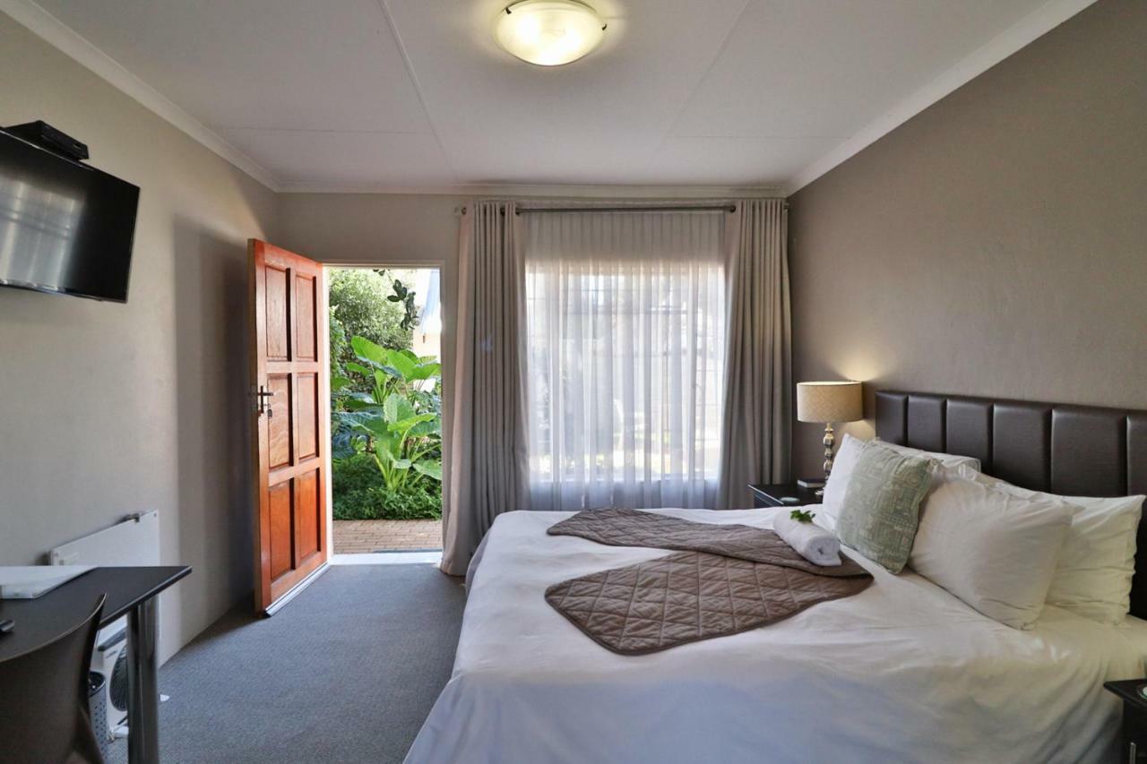 Fin And Feather Guest Lodge Boksburg Extérieur photo